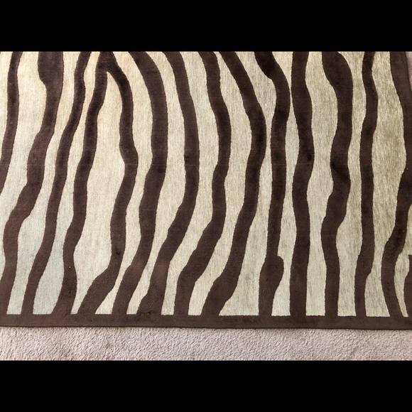 Saphir Area Rug - Picture 5 of 6